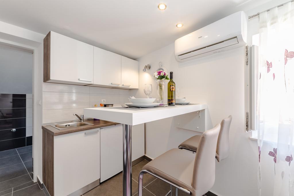 Apartment Luce Mala Задар Екстериор снимка